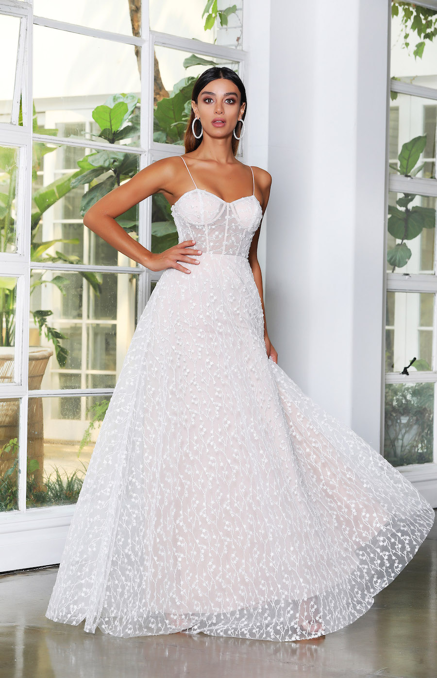 Find Your Perfect Moment in the JX4065: Where Elegance Meets Modern Romance