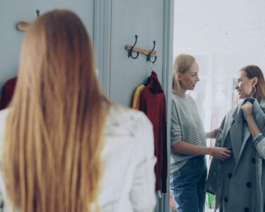 How to Build a Wardrobe That Works